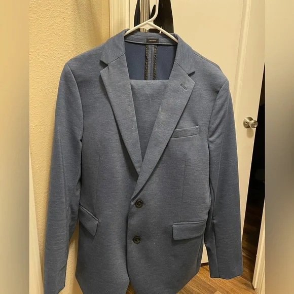 J Ferrar slim suit - Picture 1 of 2